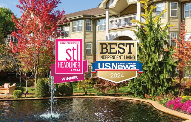 Exterior of The Gatesworth in the fall with a award batch for St. Louis Headliners and US News and World Report 2024.